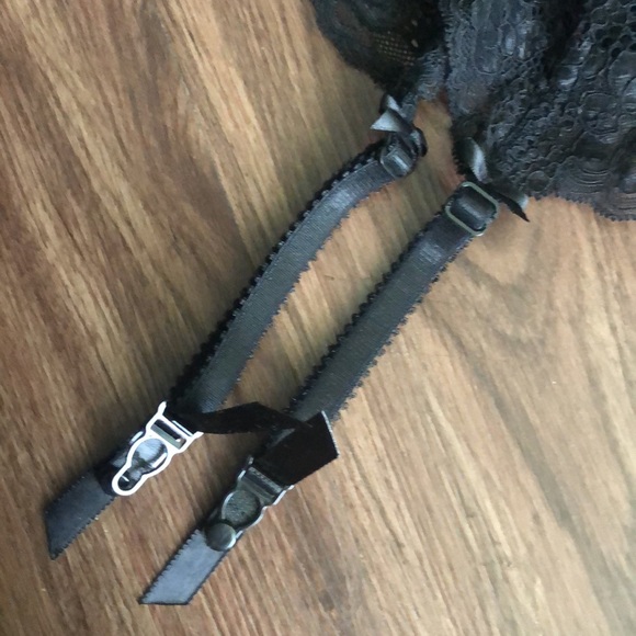 Y2K VS Victoria’s Secret Black Lace Garter Belt Adjustable Size Large L 1089 - Picture 10 of 12